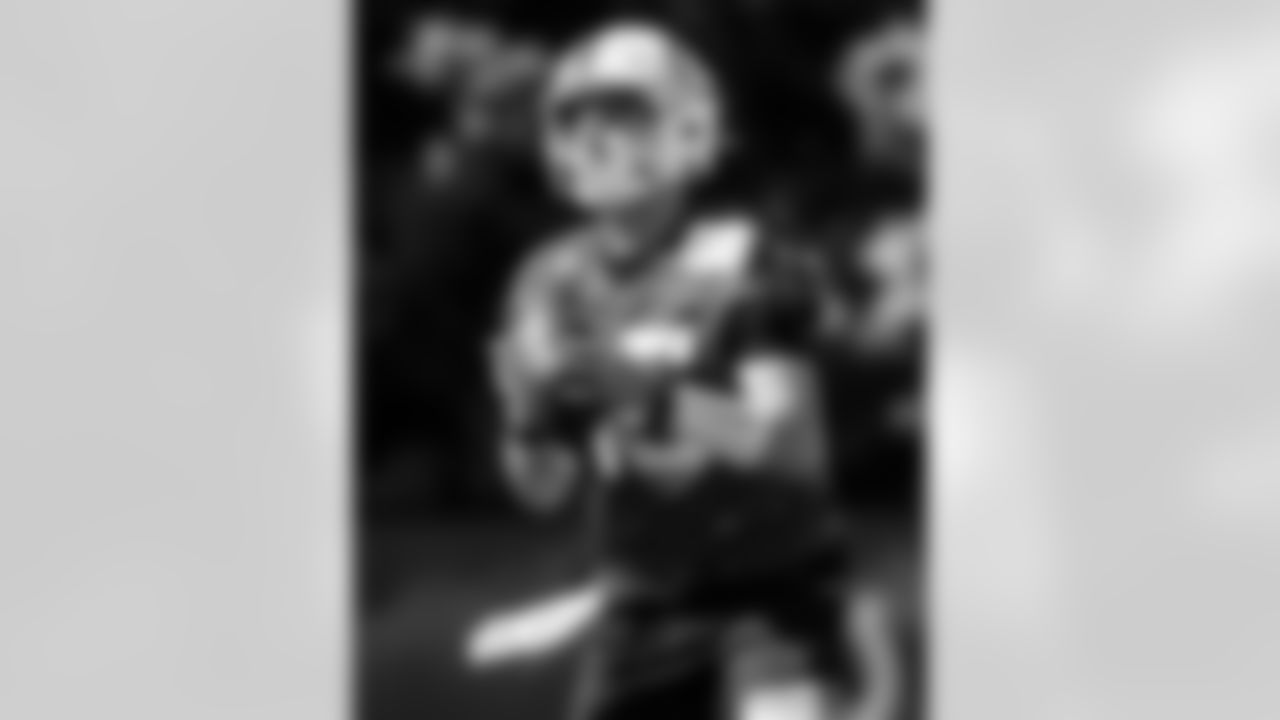 QB Riley Leonard #15