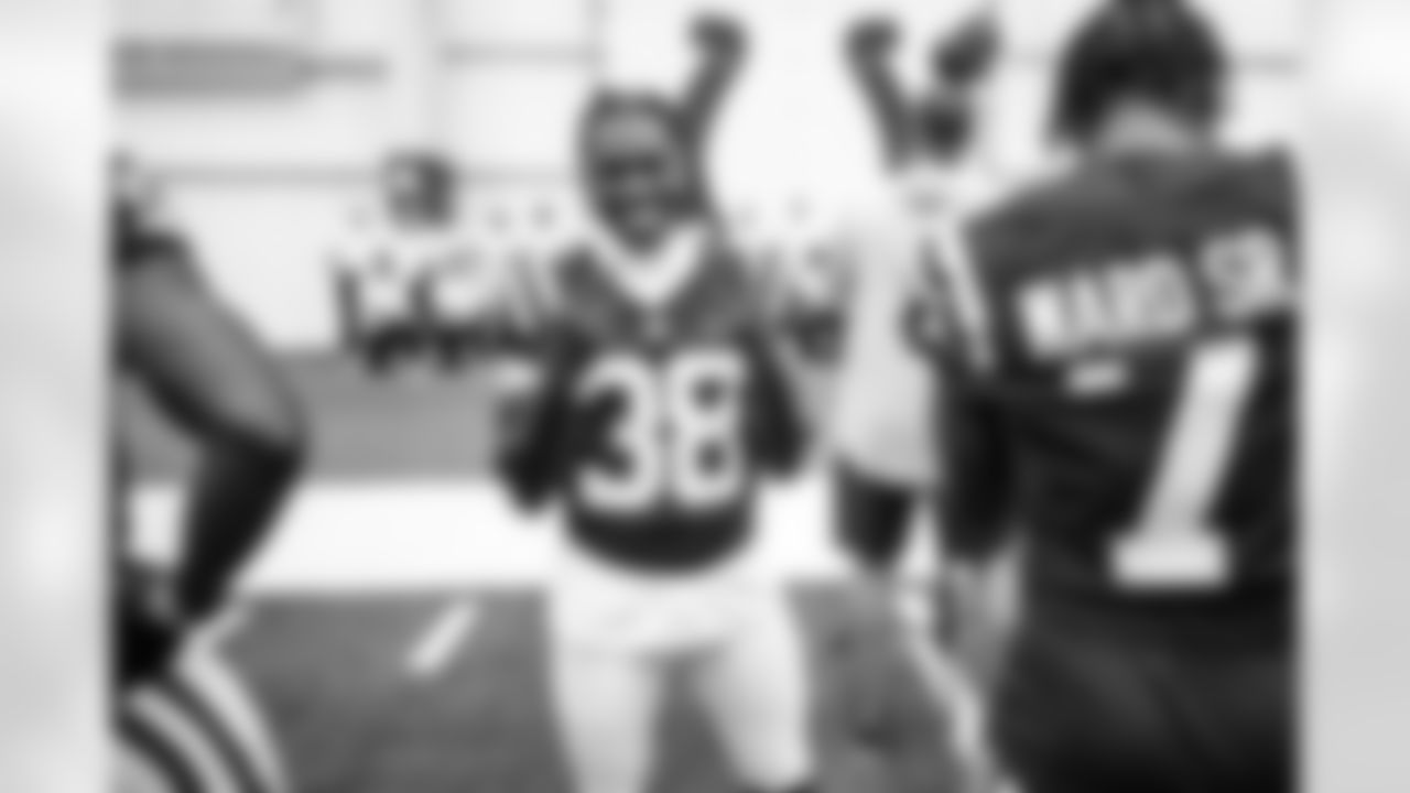 CB Chris Lammons #38