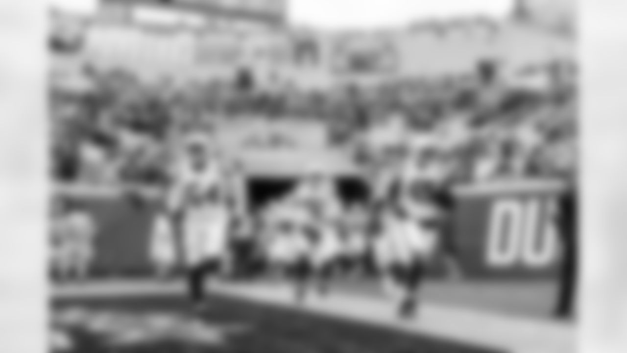 DE Dayo Odeyingbo #54, CB Jaylon Jones #40 and LB E.J. Speed #45