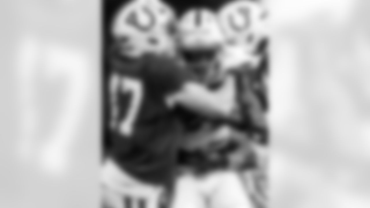 LB Liam Anderson #47 and RB Ulysses Bentley IV #37