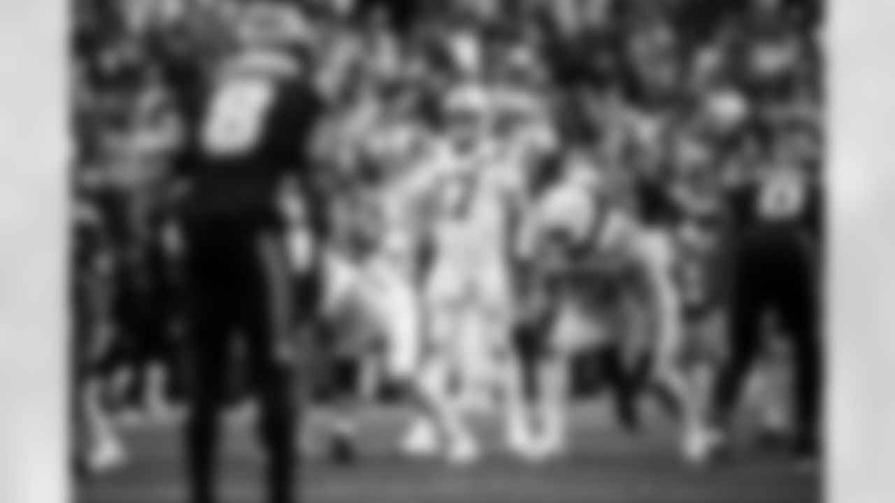 QB Philip Rivers #17