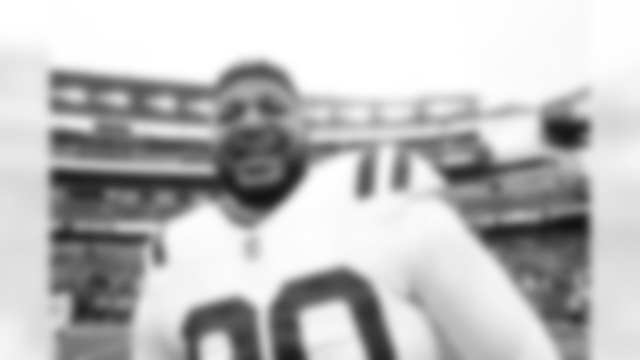 90 DT Grover Stewart