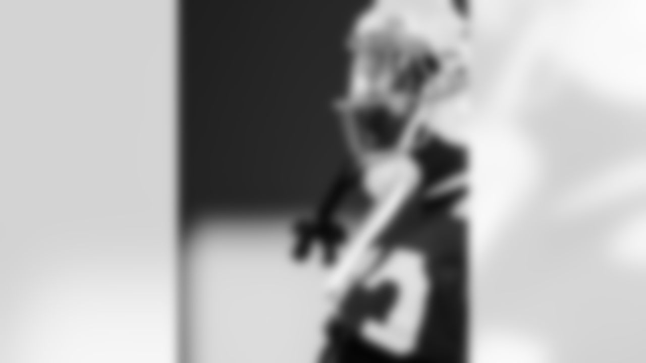 CB Kenny Moore II #23