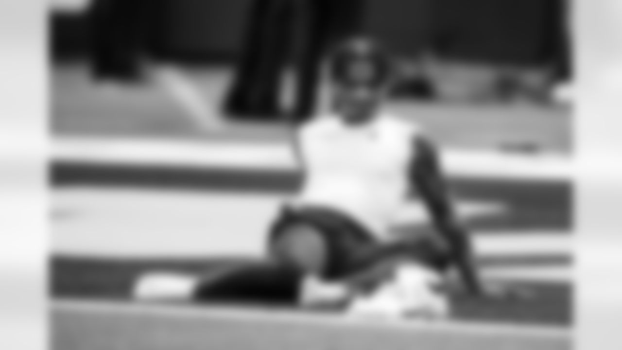CB Mike Hilton #33