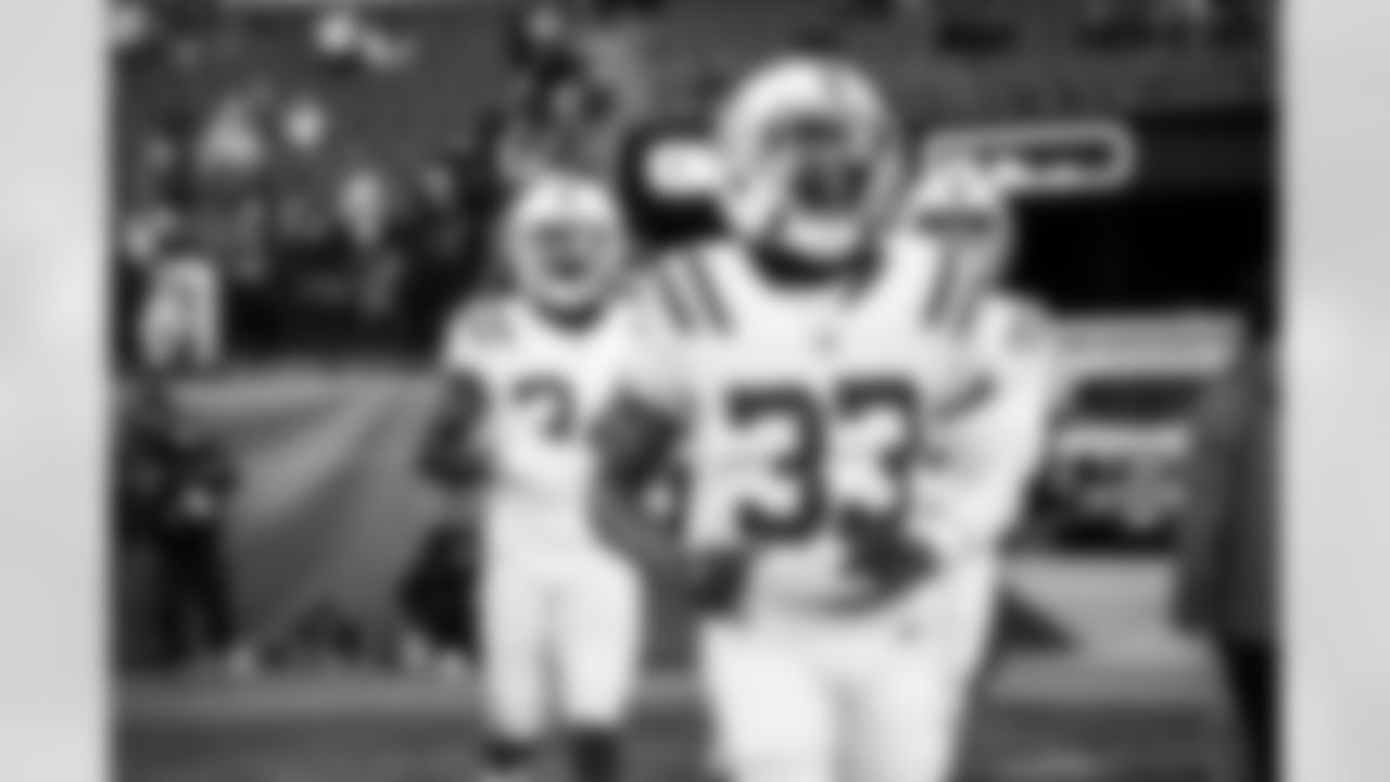 CB Samuel Womack III #33