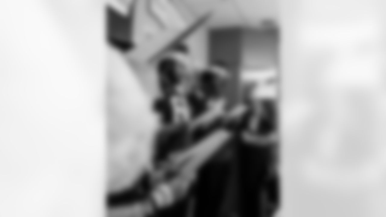 G Tanor Bortolini #60 and TE Drew Ogletree #85