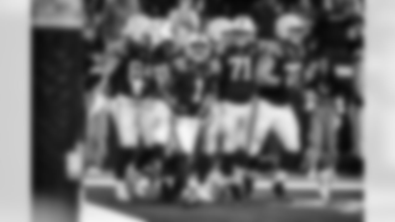 TE Tyler Warren #84, WR Josh Downs #1, WR Josh Downs #1, G Matt Goncalves #71 and T Braden Smith #72