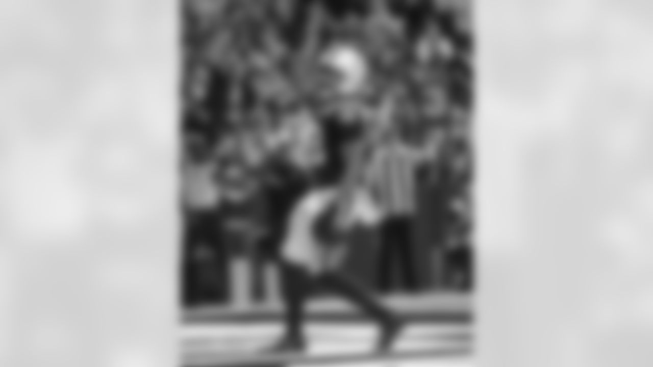 2025_1228_JAX_Game Photos_0063