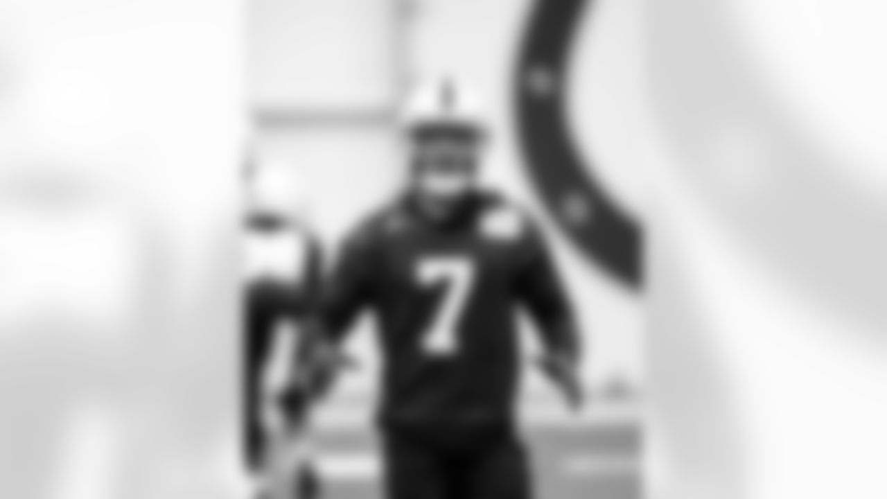 CB Charvarius Ward #7