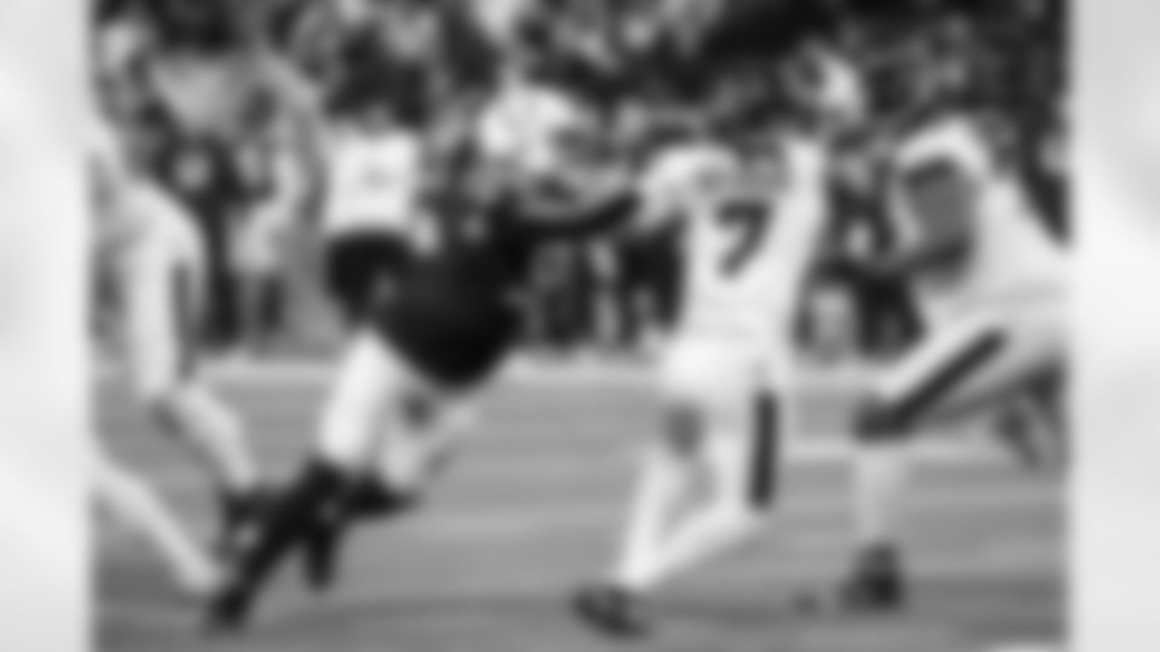 DE J.T. Tuimoloau #91