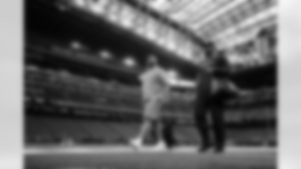 DT Grover Stewart #90 and DE Tyquan Lewis #94