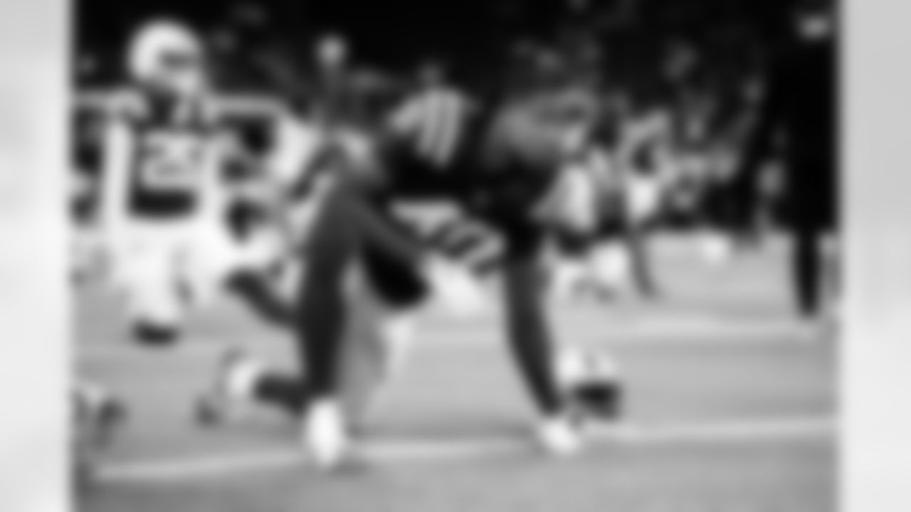 CB Jaylon Jones #40