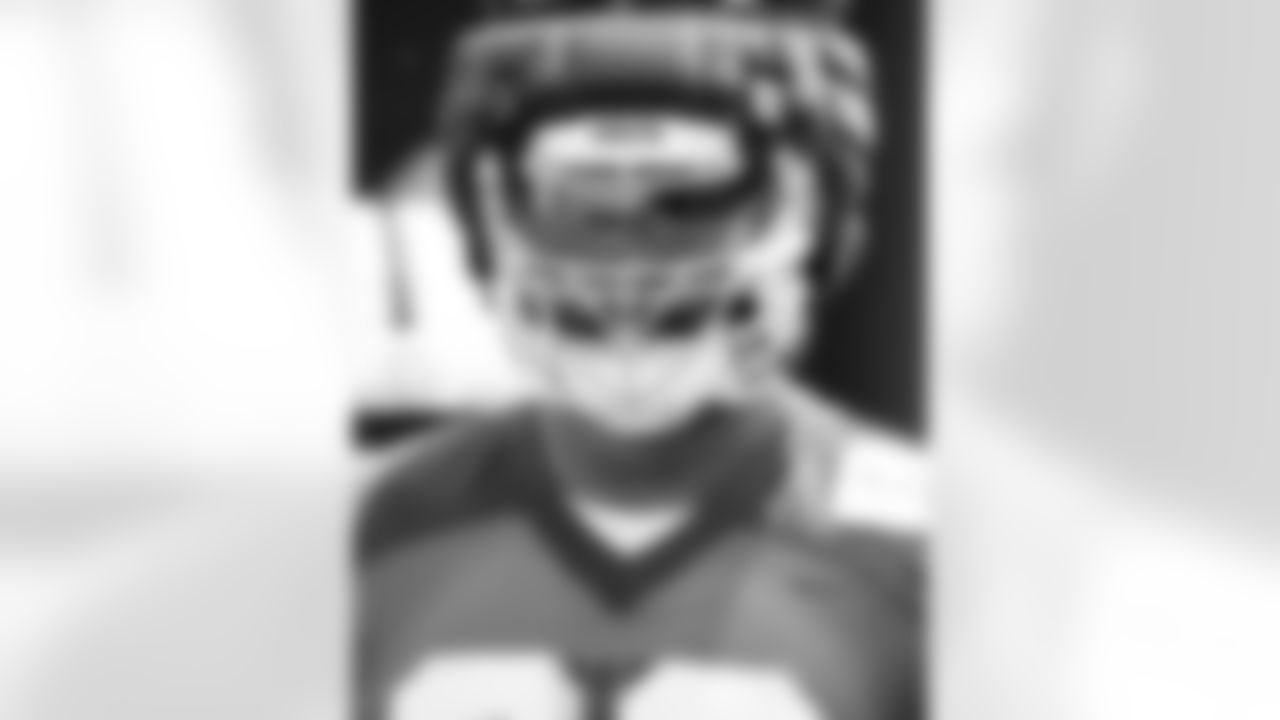 DT DeForest Buckner #99