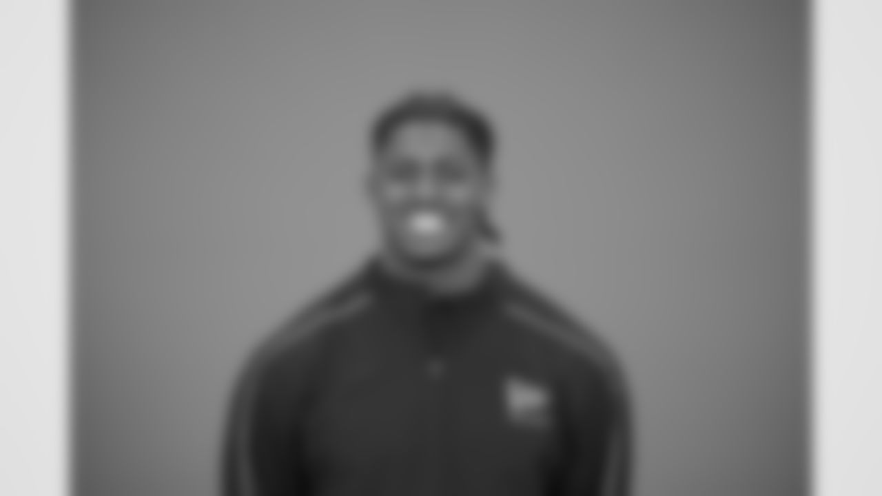 Notre Dame running back Jadarian Price (15) poses for a portrait at the NFL football scouting combine in Indianapolis, Wednesday, Feb. 25, 2026 (AJ Mast/AP Content Services for the NFL)