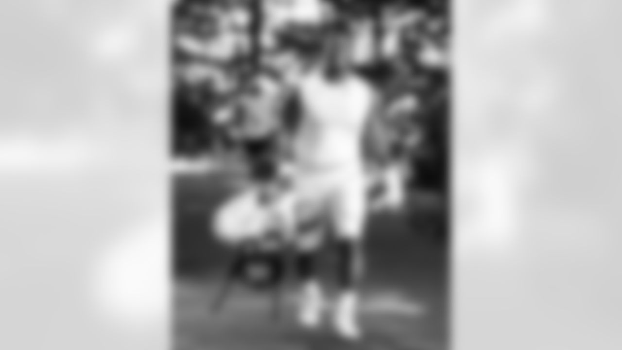 DT Tim Smith #93