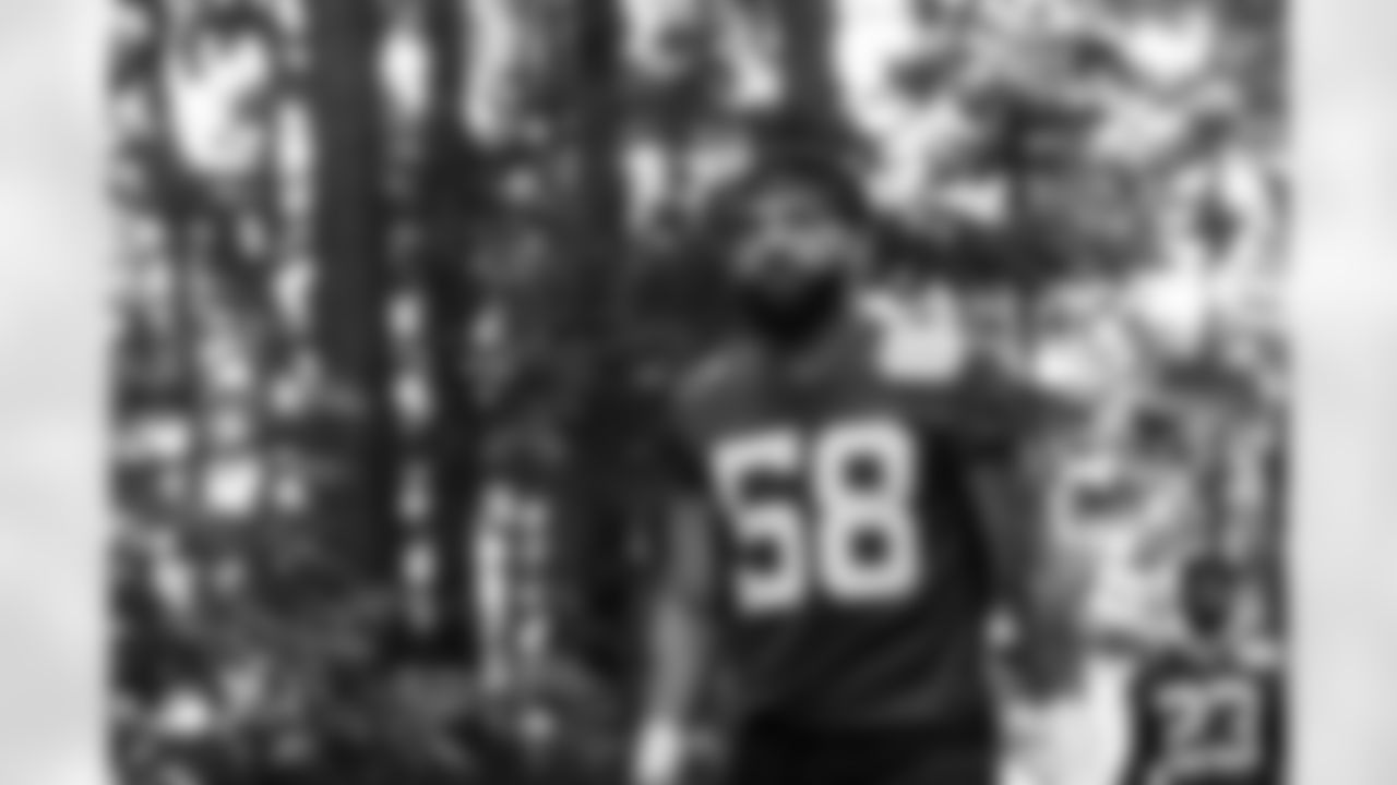 LB Austin Ajiake #58 and LB Austin Ajiake #58