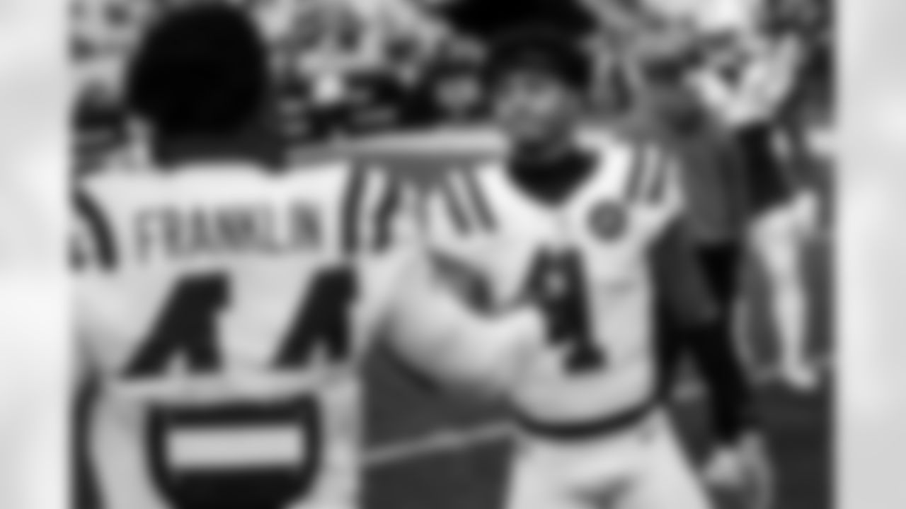 LB Zaire Franklin #44 and WR Josh Downs #1