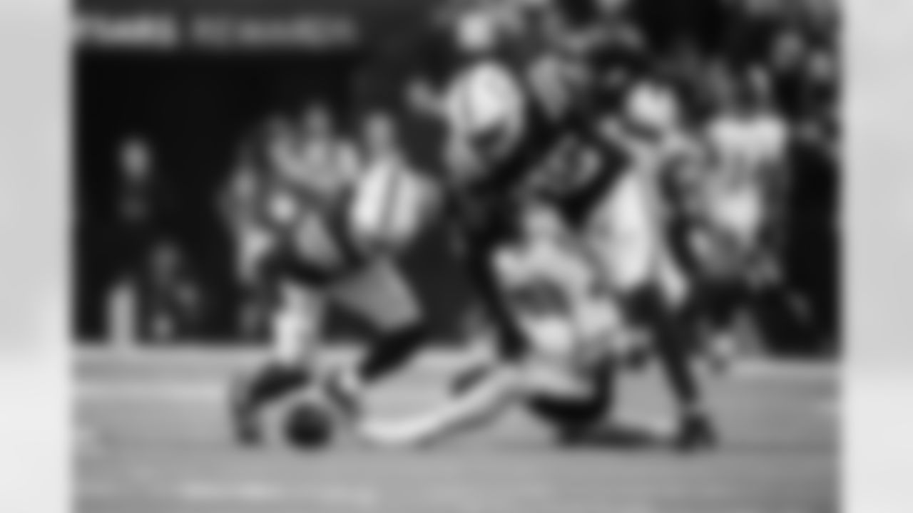 CB Chris Lammons #35 and LB E.J. Speed #45