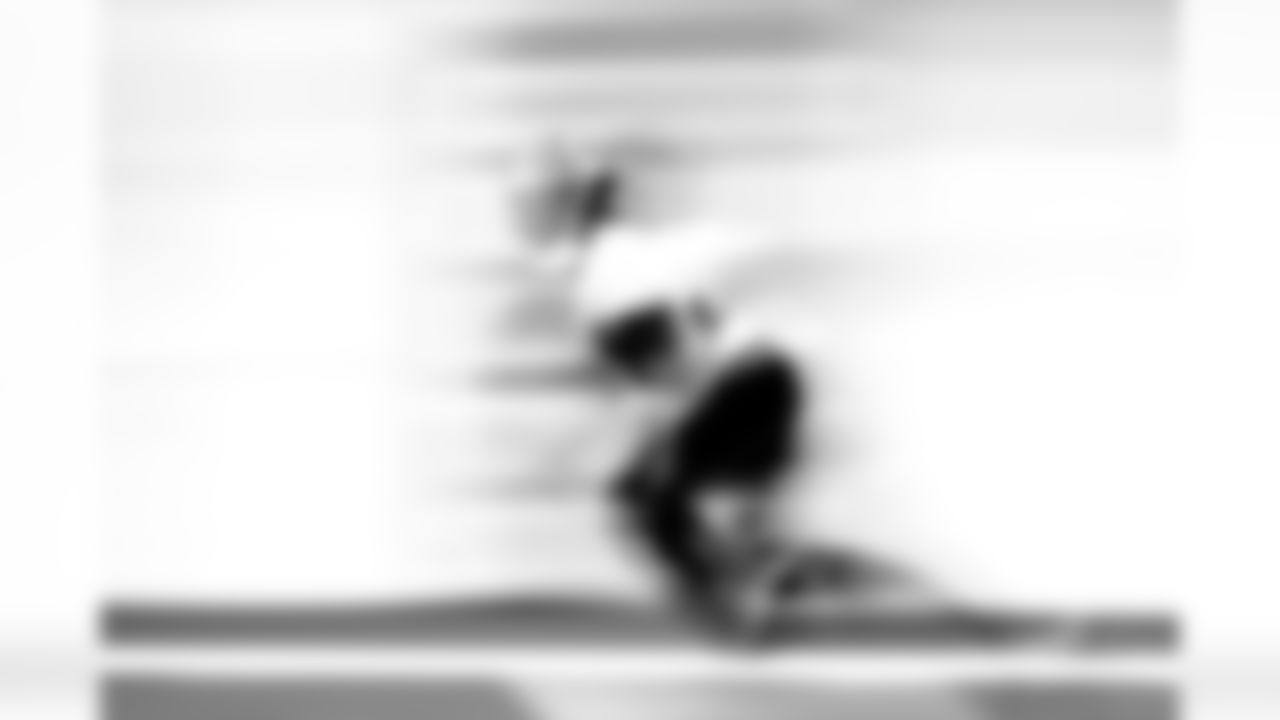 CB Kenny Moore II #23