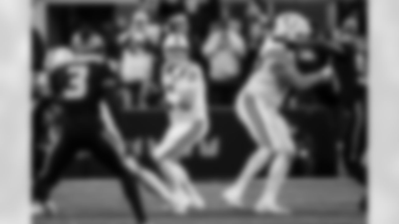 QB Philip Rivers #17