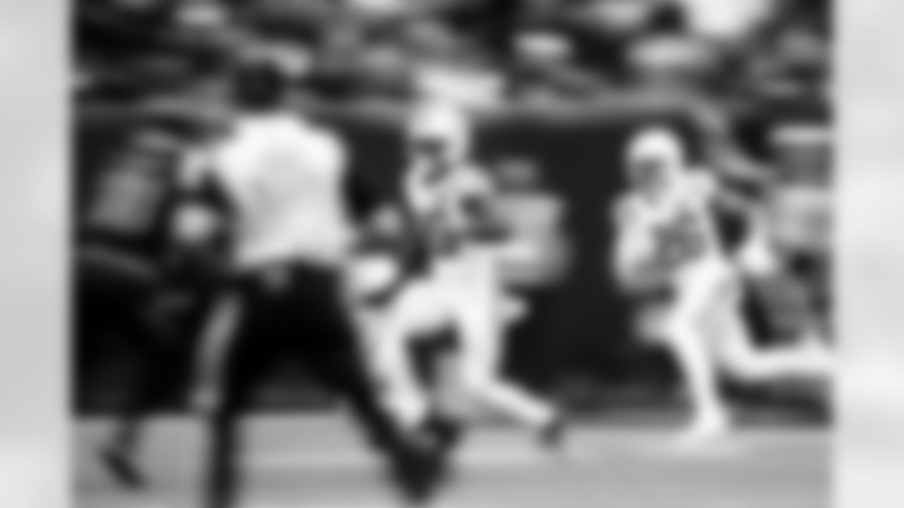 WR Ashton Dulin #16 and RB Ameer Abdullah #26