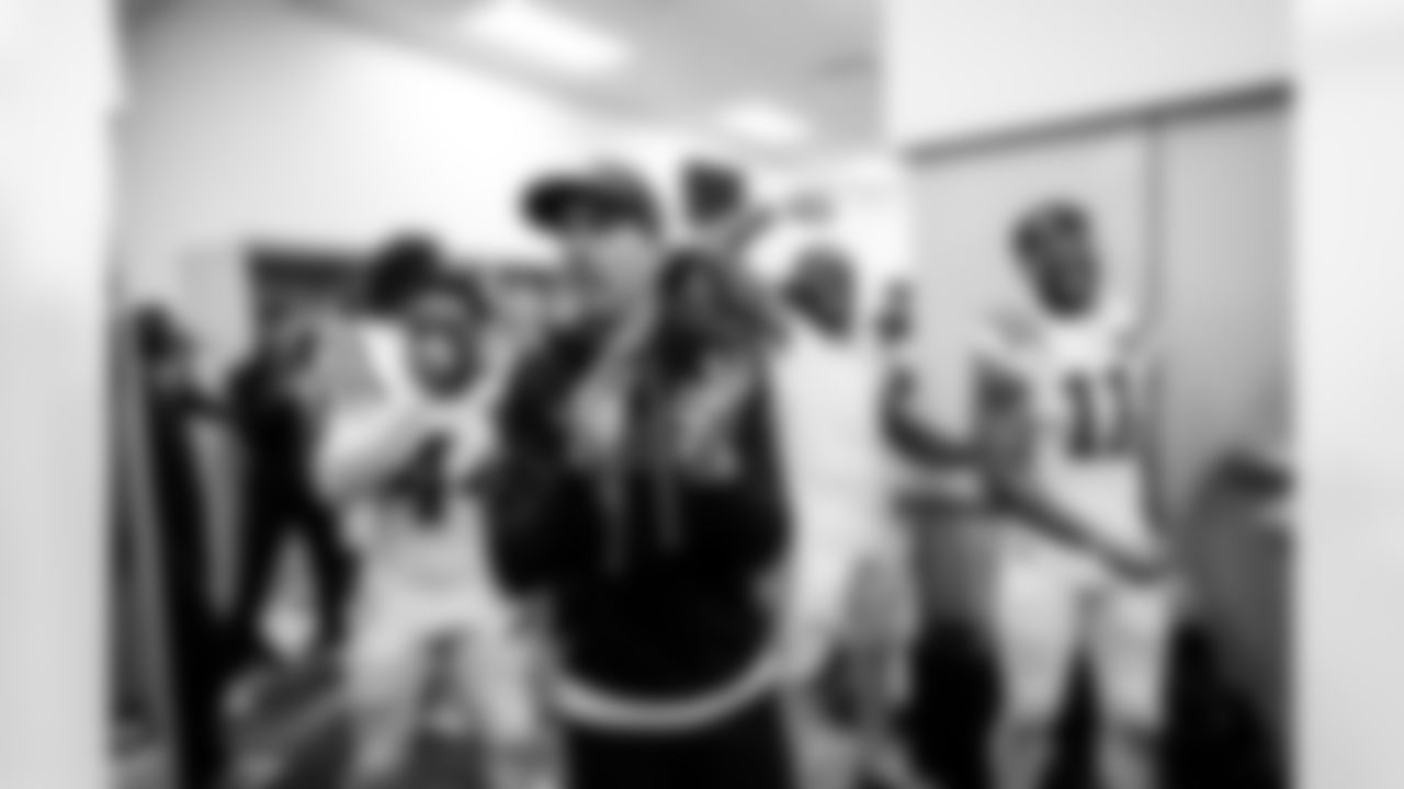 LB Zaire Franklin #44, Shane Steichen Head Coach, TE Mo Alie-Cox #81 and WR Michael Pittman Jr. #11