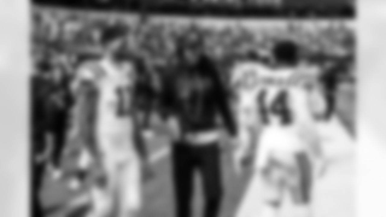WR Michael Pittman Jr. #11, Shane Steichen Head Coach and LB Zaire Franklin #44