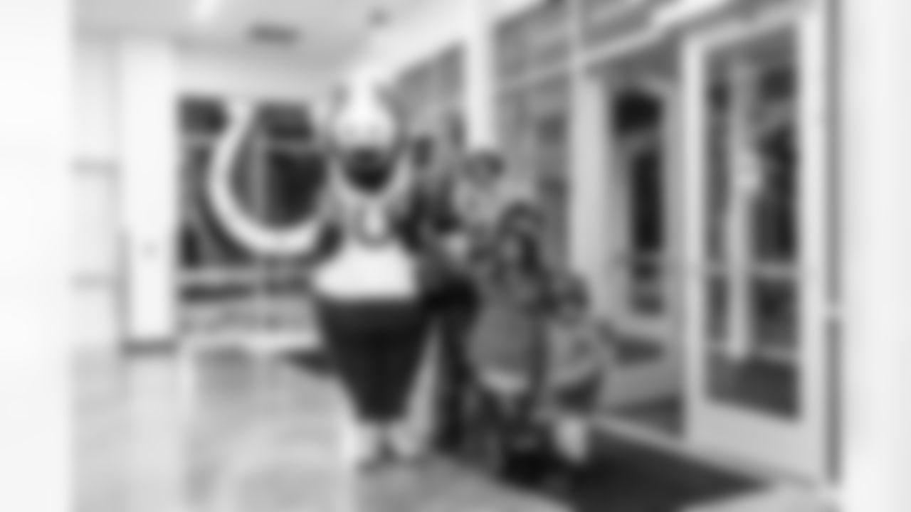 2025_1216_Books_for_Youth_29760