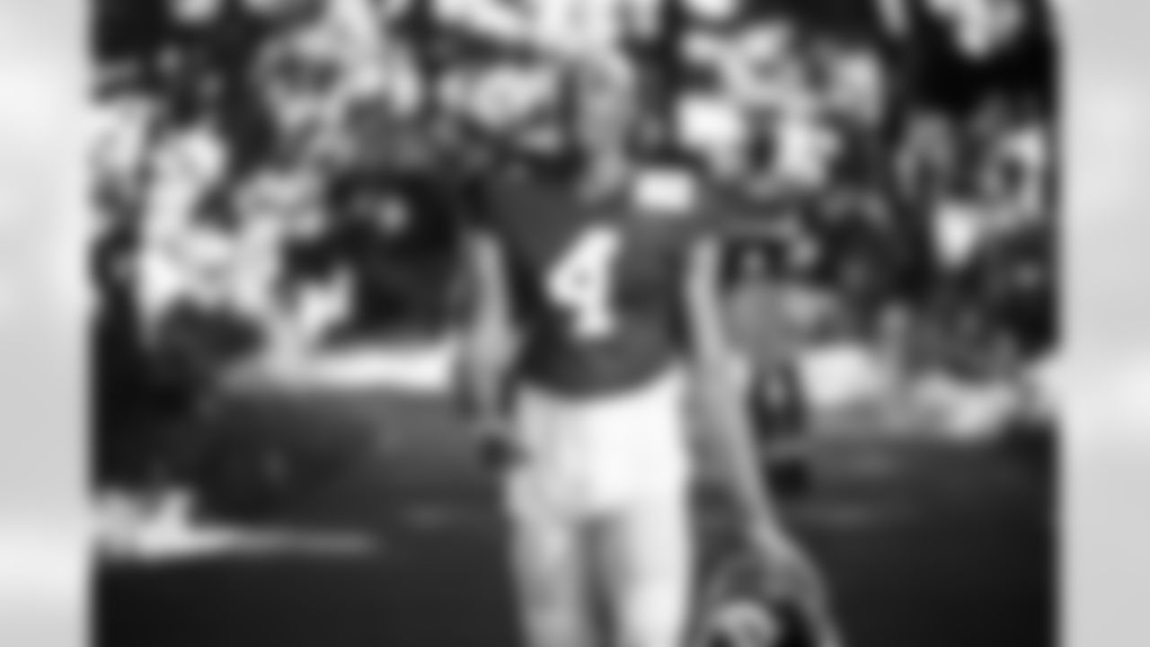 WR Blayne Taylor #4