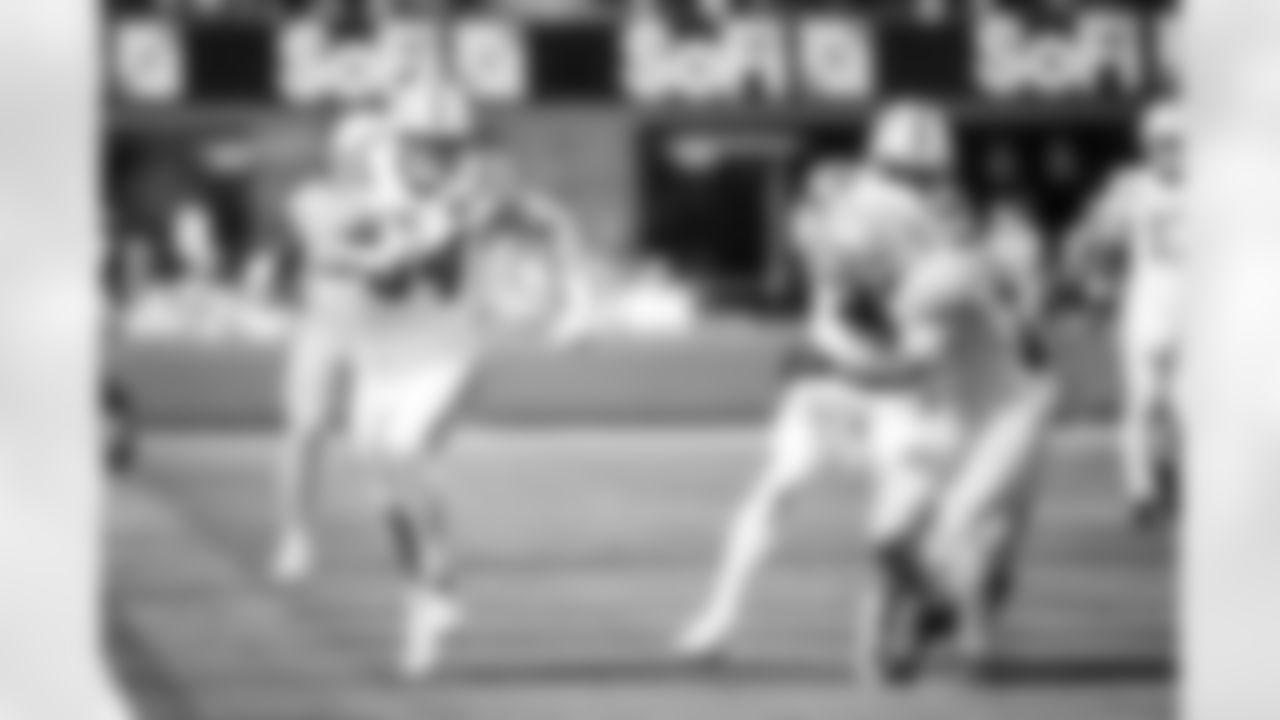 TE Tyler Warren #84