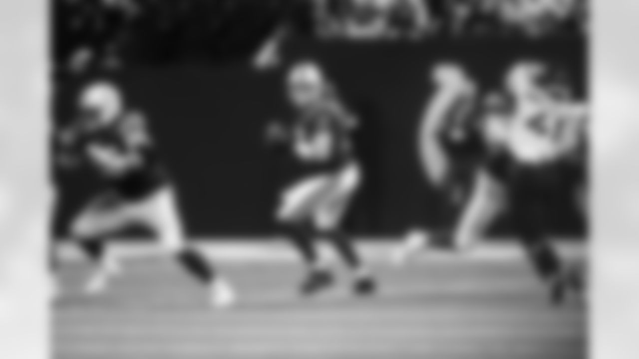 QB Philip Rivers #17