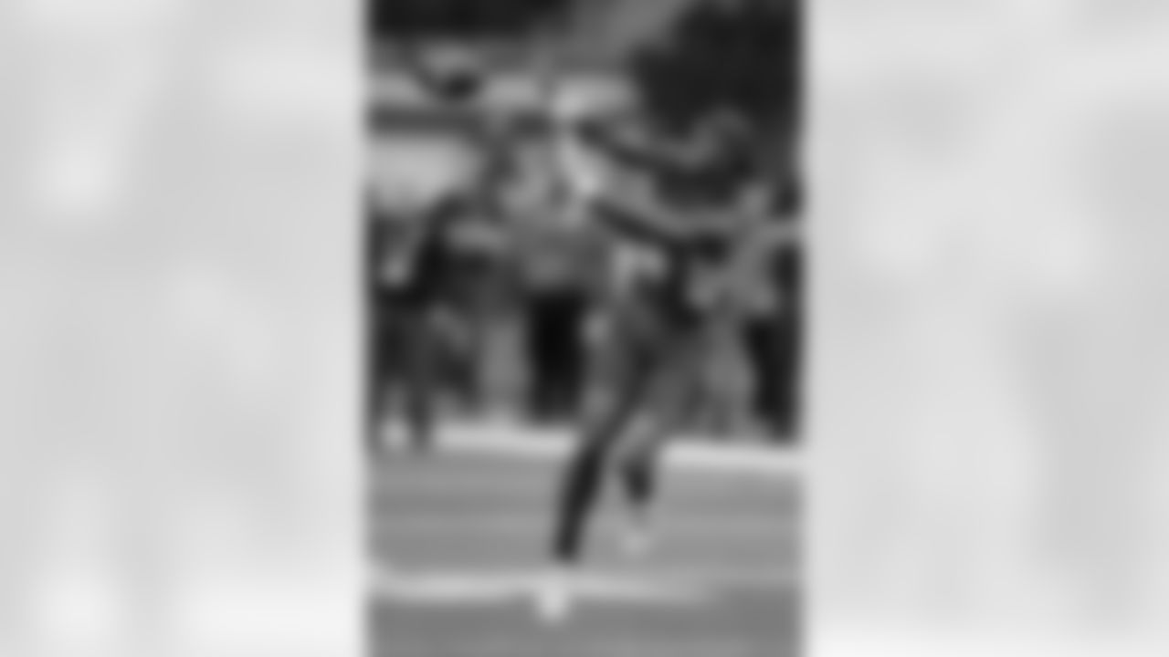 Mississippi receiver Laquon Treadwell makes a catch as he runs a drill at the NFL football scouting combine in Indianapolis, Saturday, Feb. 27, 2016. (AP Photo/Michael Conroy)