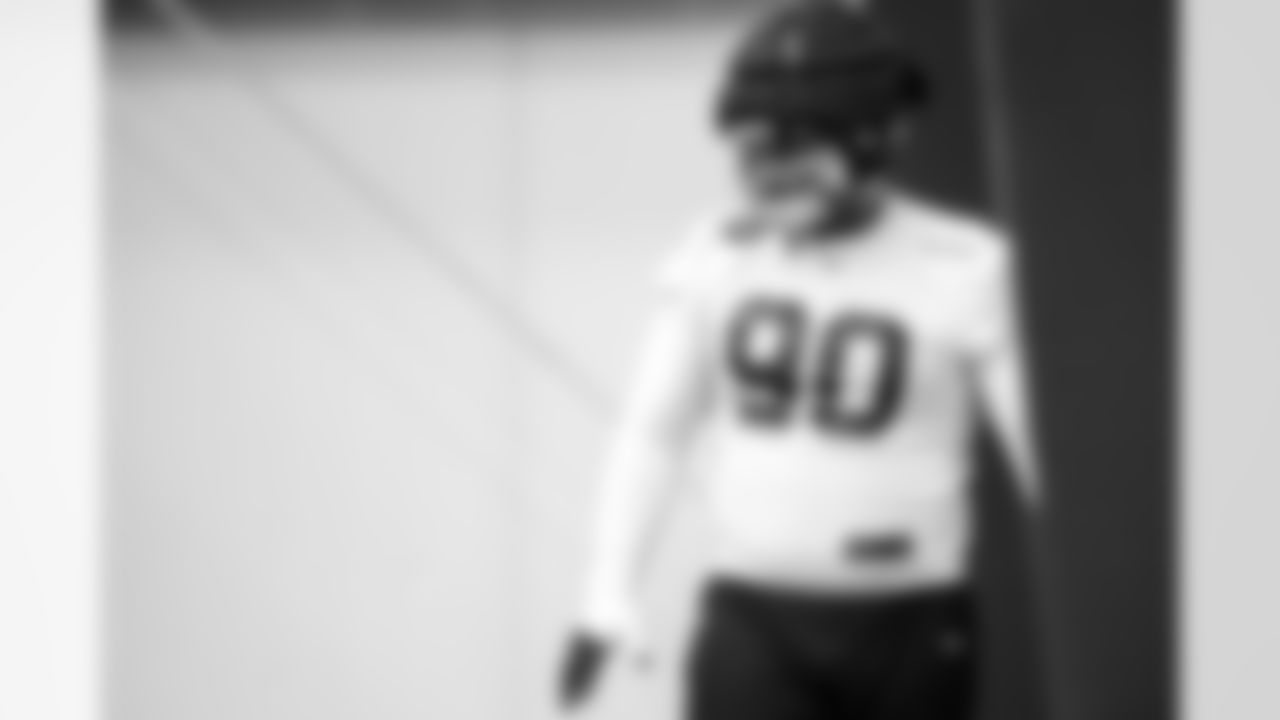 DT Grover Stewart #90