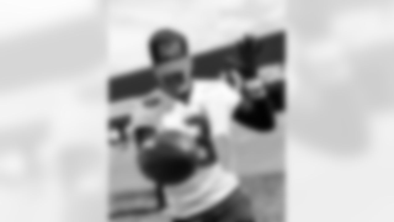 P Rigoberto Sanchez #8