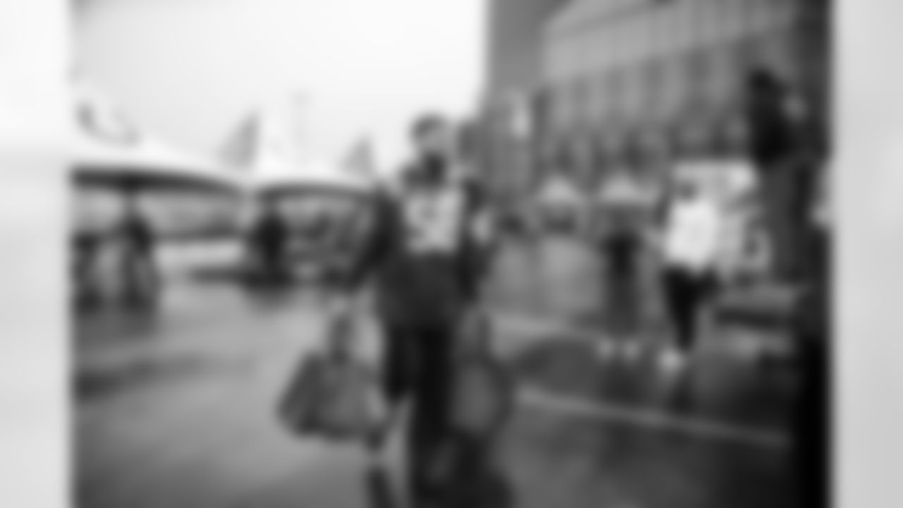 LB Austin Ajiake #58