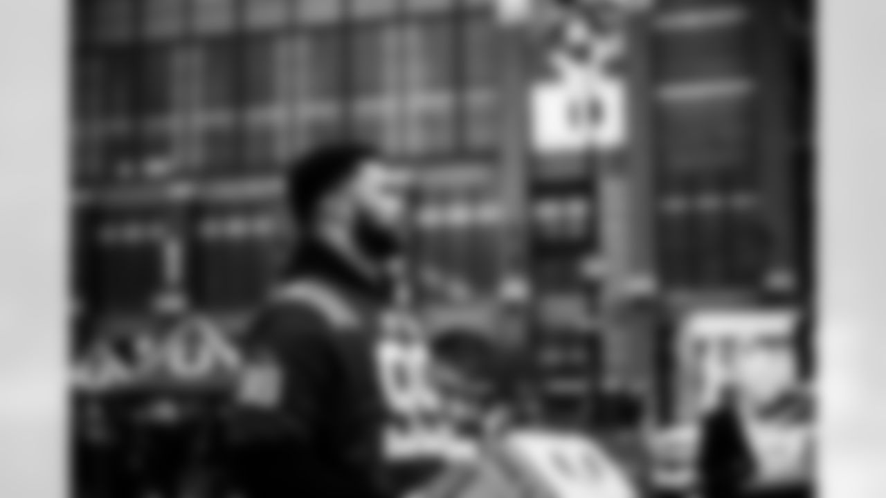 DT DeForest Buckner #99