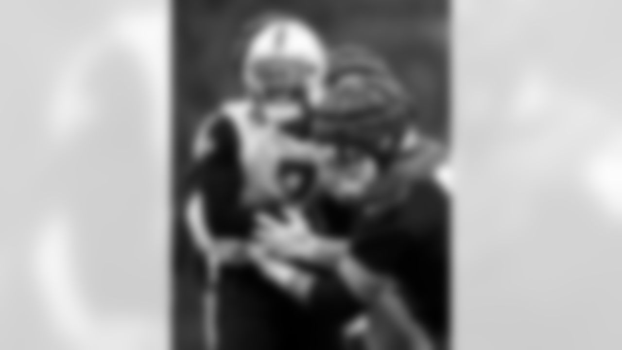 CB Charvarius Ward #7 and G Quenton Nelson #56