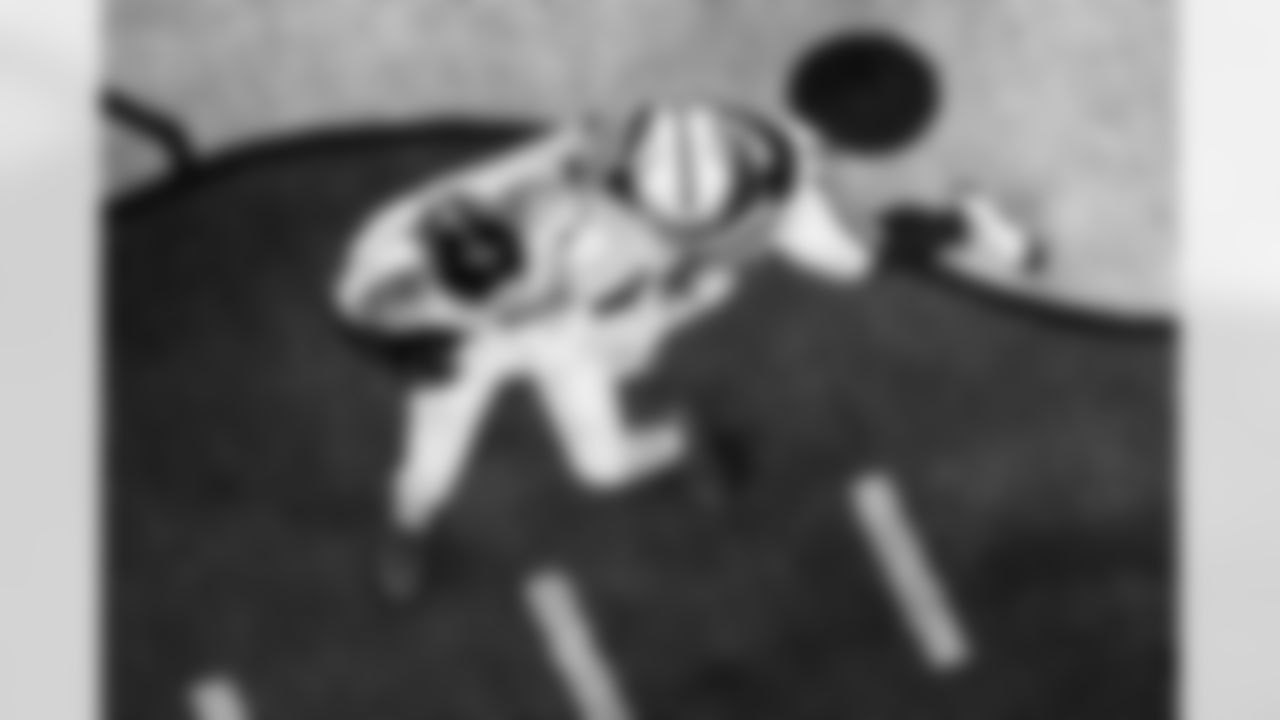 DT DeForest Buckner #99