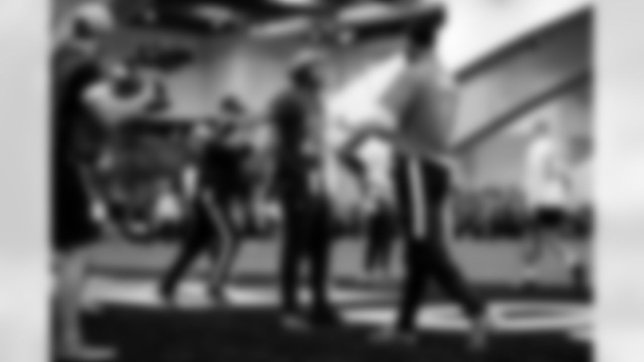 Cincinnati Bengals wide receiver Ja'Marr Chase (1) and Indianapolis Colts running back Jonathan Taylor (28)during the 2026 Pro Bowl Game on Tuesday, February 3, 2026 in San Francisco, California. (Kara Durrette/NFL)