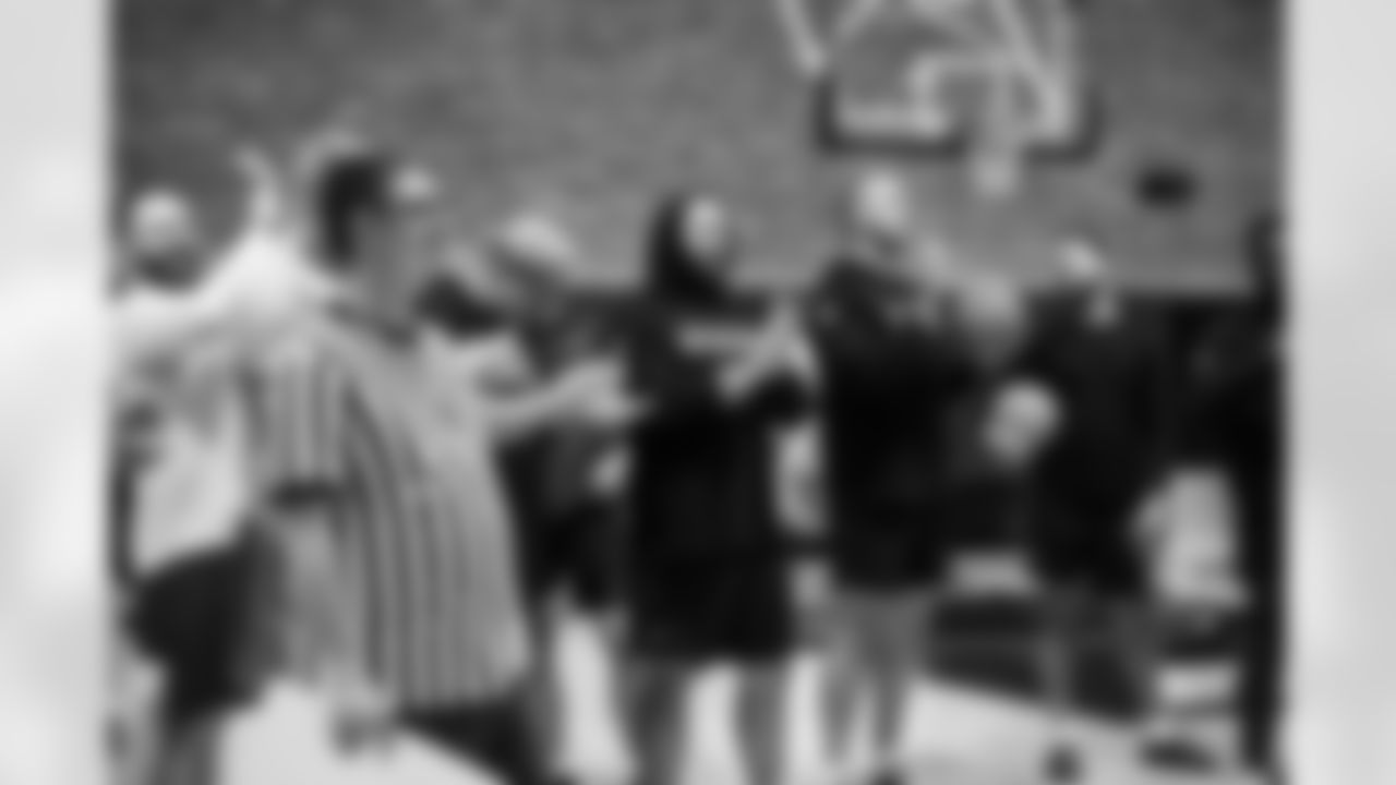 C Wesley French #62, Brad Powers Equipment, G Tanor Bortolini #60, TJack Wilson#76 and WR Michael Pittman Jr. #11