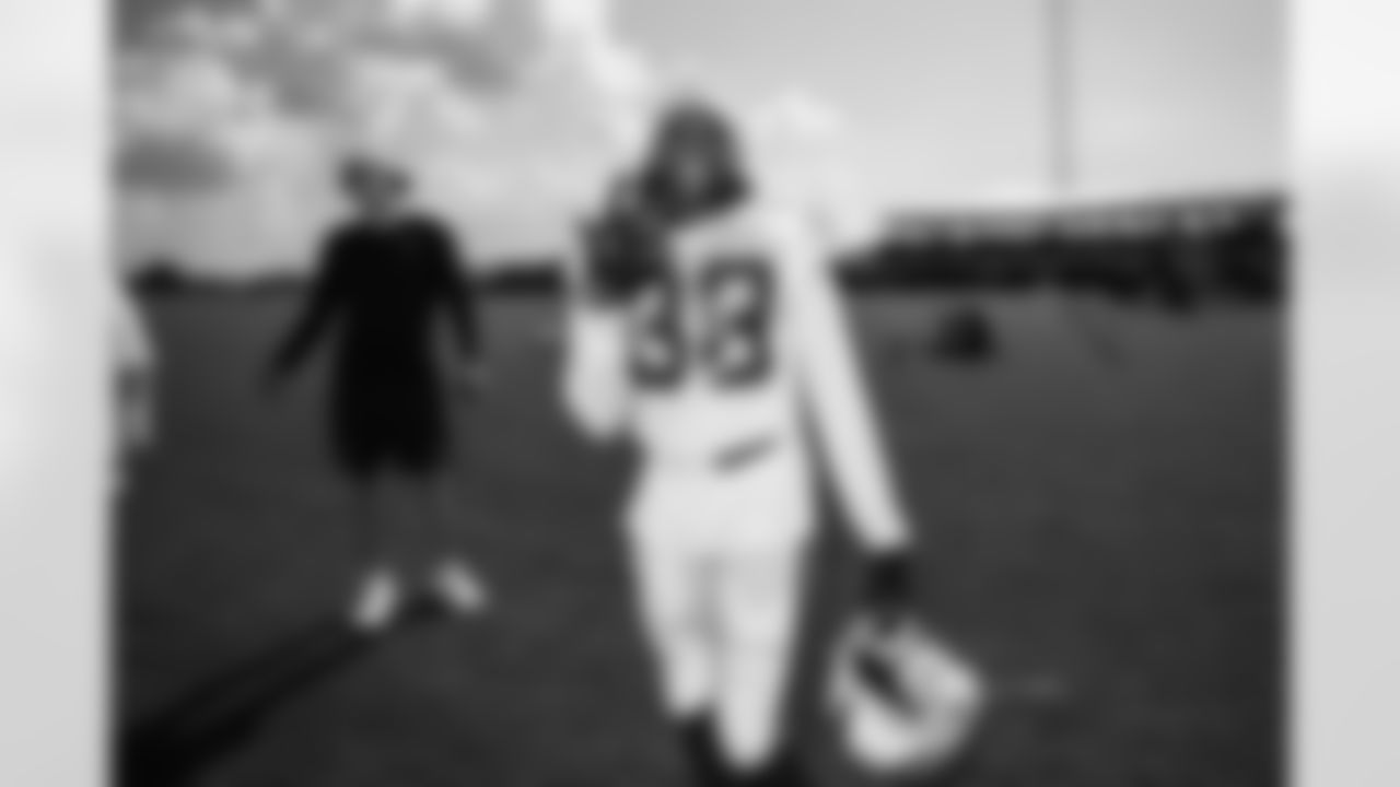 CB Chris Lammons #38
