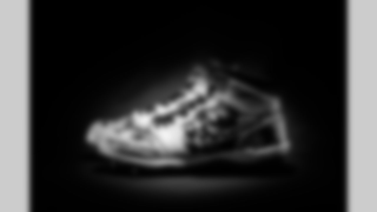 G Quenton Nelson #56