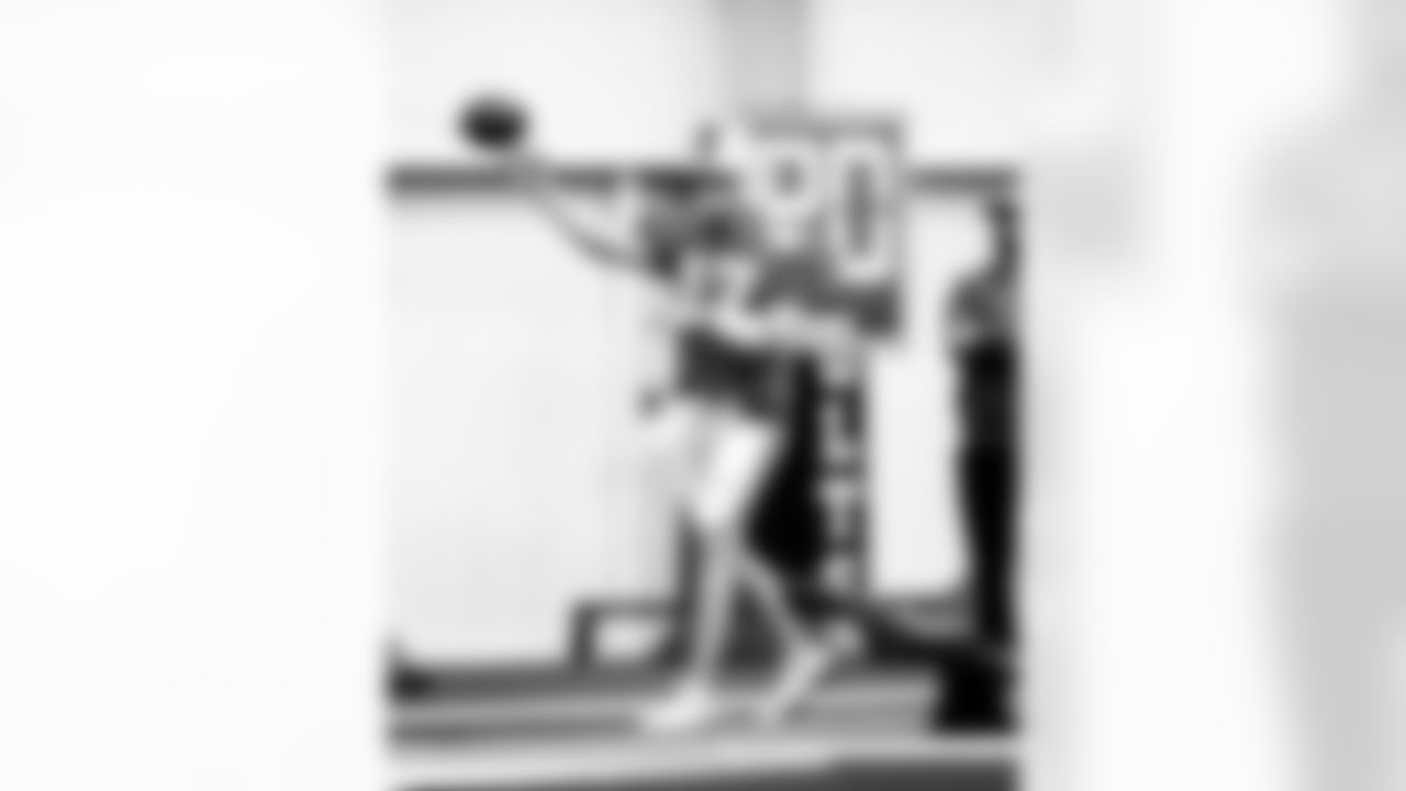 QB Philip Rivers #17