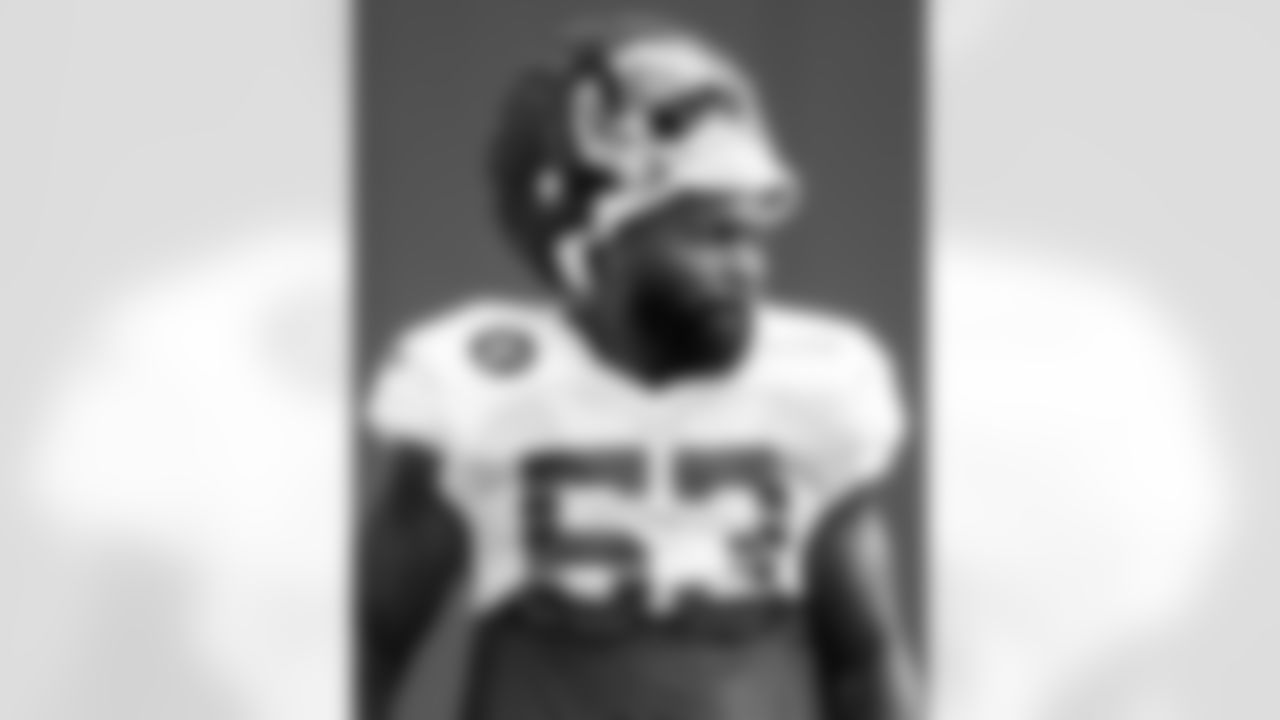 LB Germaine Pratt #53