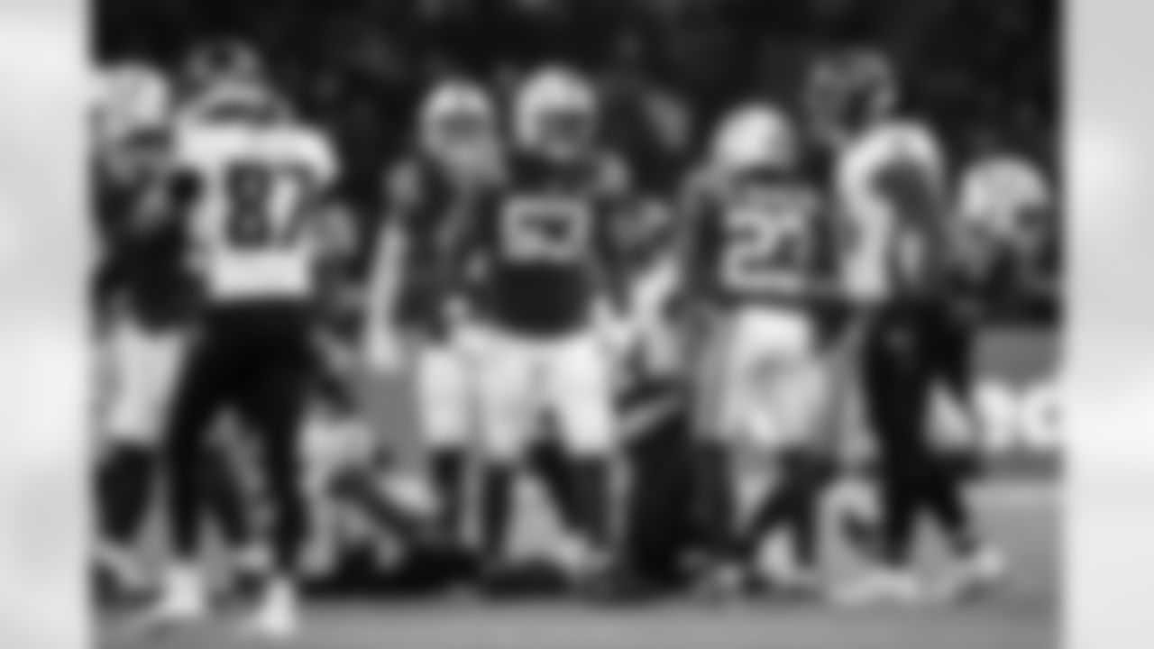 LB Germaine Pratt #53 and CB Kenny Moore II #23