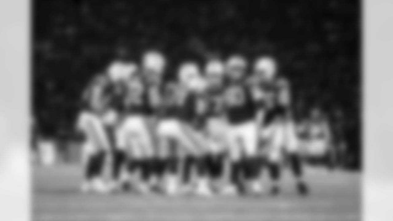 T Braden Smith #72, G Matt Goncalves #71, QB Daniel Jones #17 and G Tanor Bortolini #60