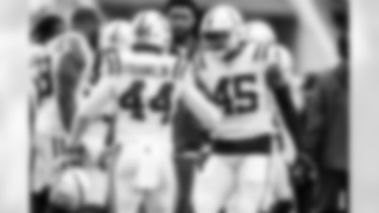LB Zaire Franklin #44 and LB E.J. Speed #45