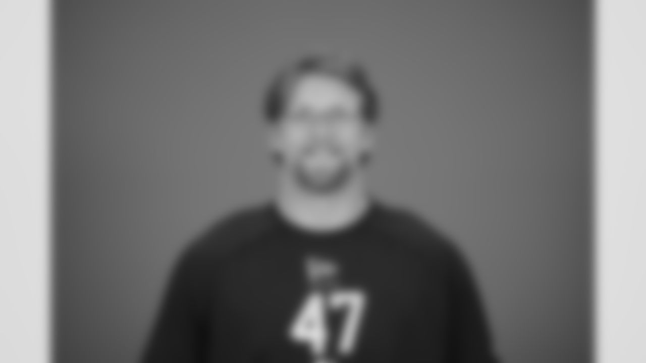 Florida offensive lineman Jake Slaughter (47) poses for a portrait at the NFL football scouting combine in Indianapolis, Thursday, Feb. 26, 2026 (AJ Mast/AP Content Services for the NFL)