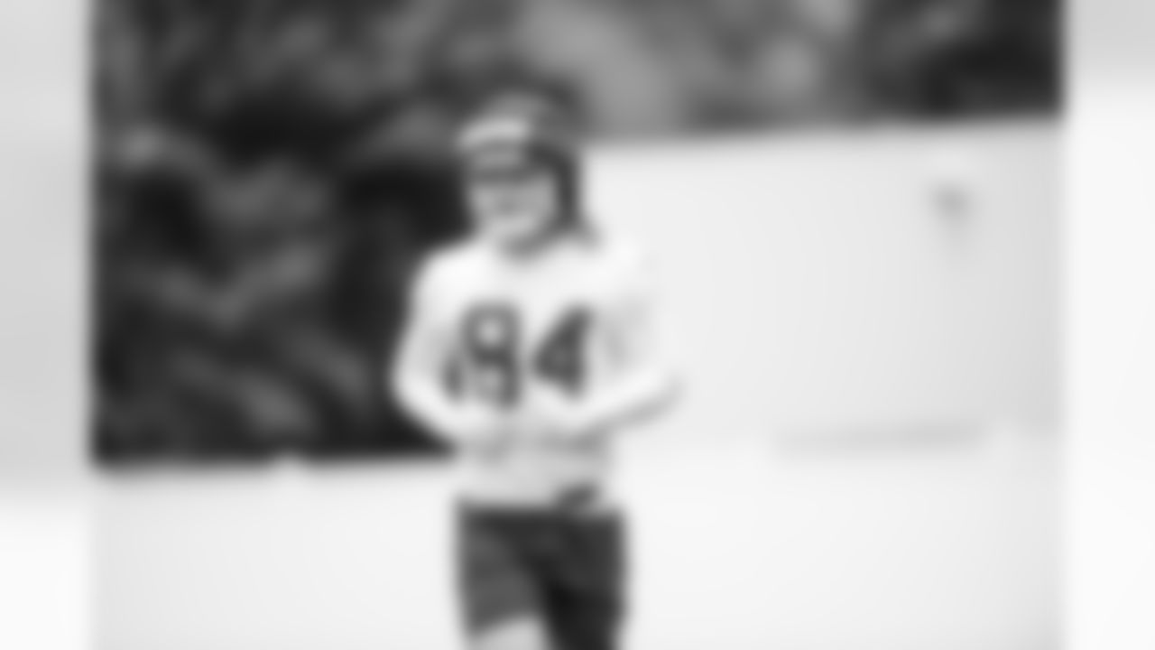 TE Tyler Warren #84