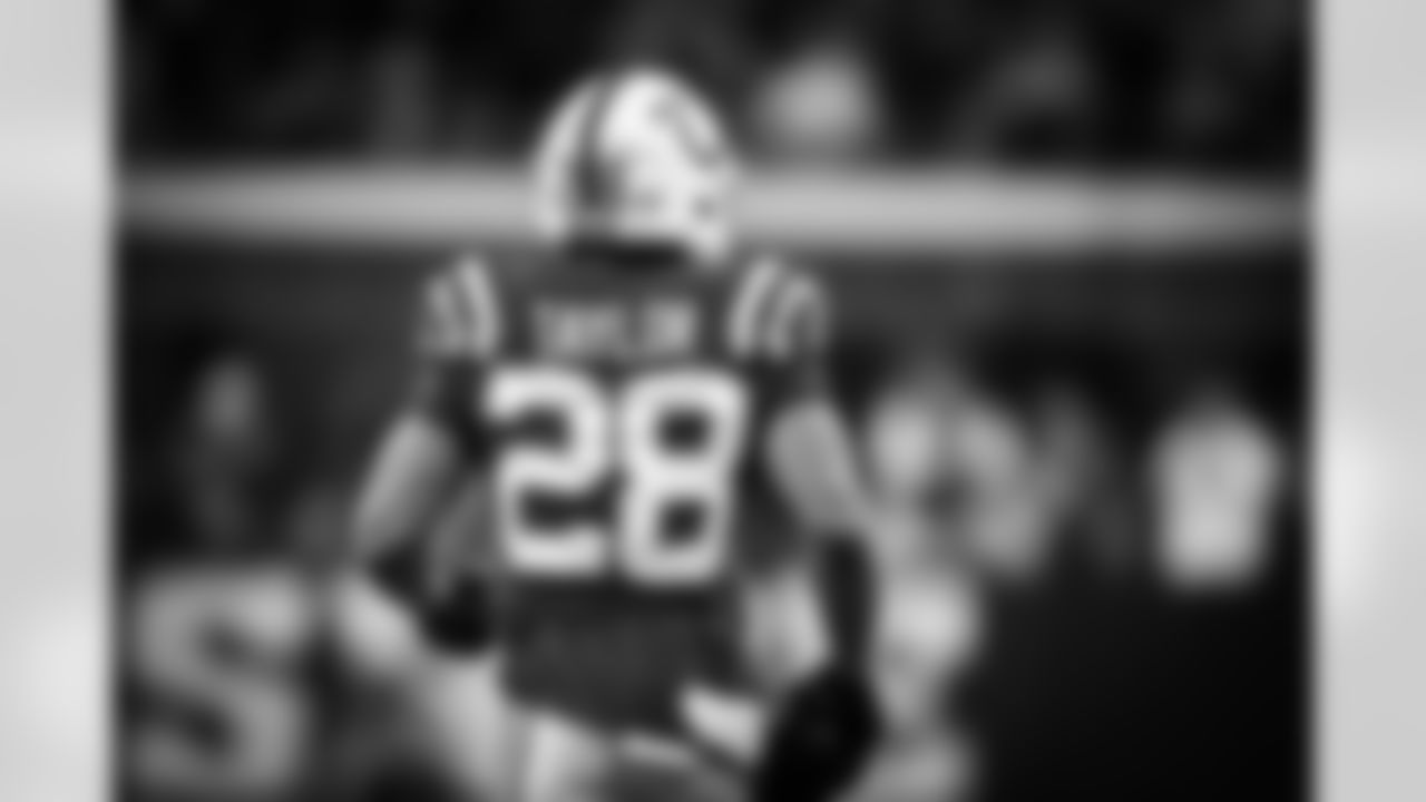 RB Jonathan Taylor #28